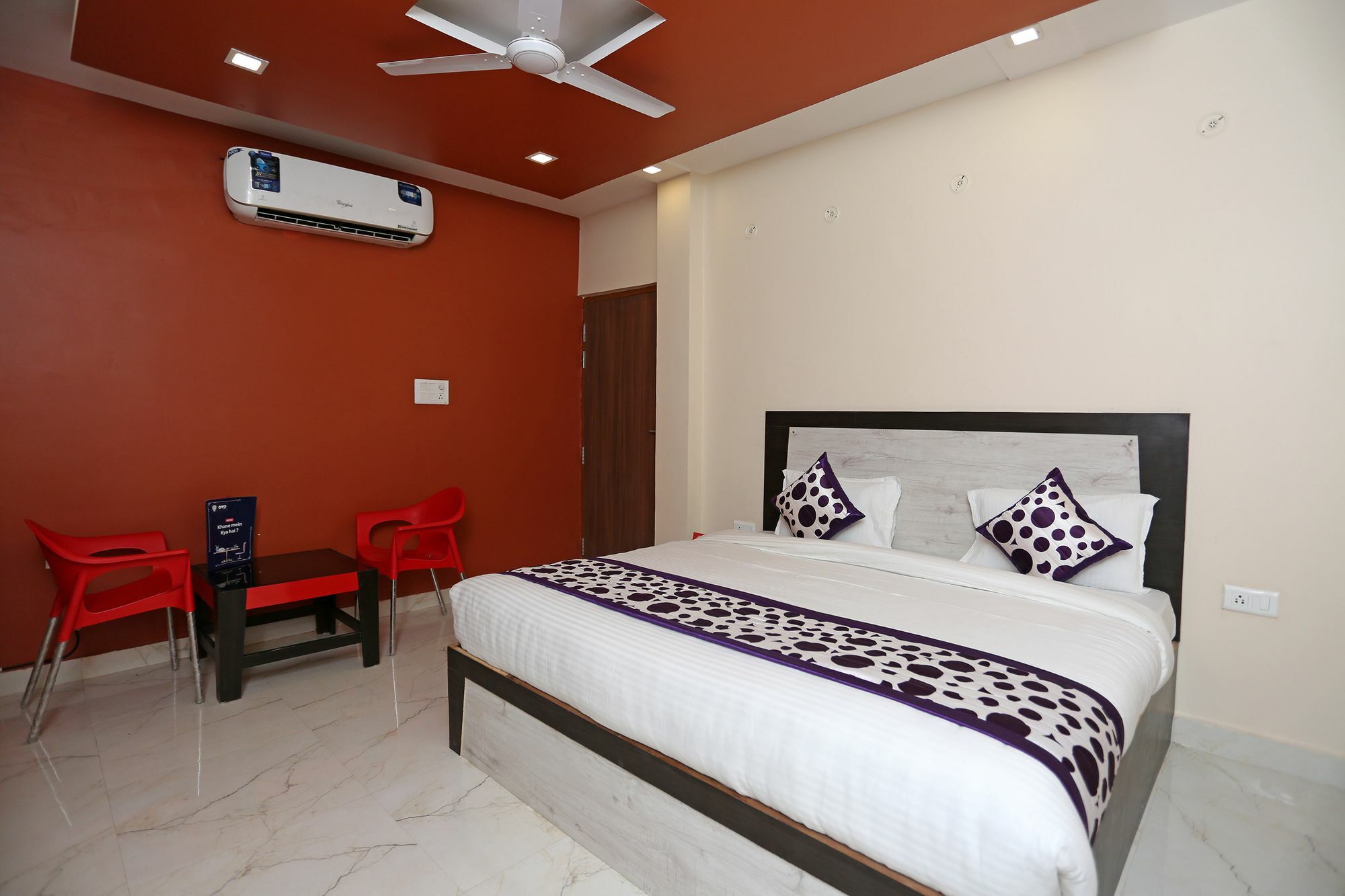 Hotel Treebo Trip View Vastu Khand Lucknow